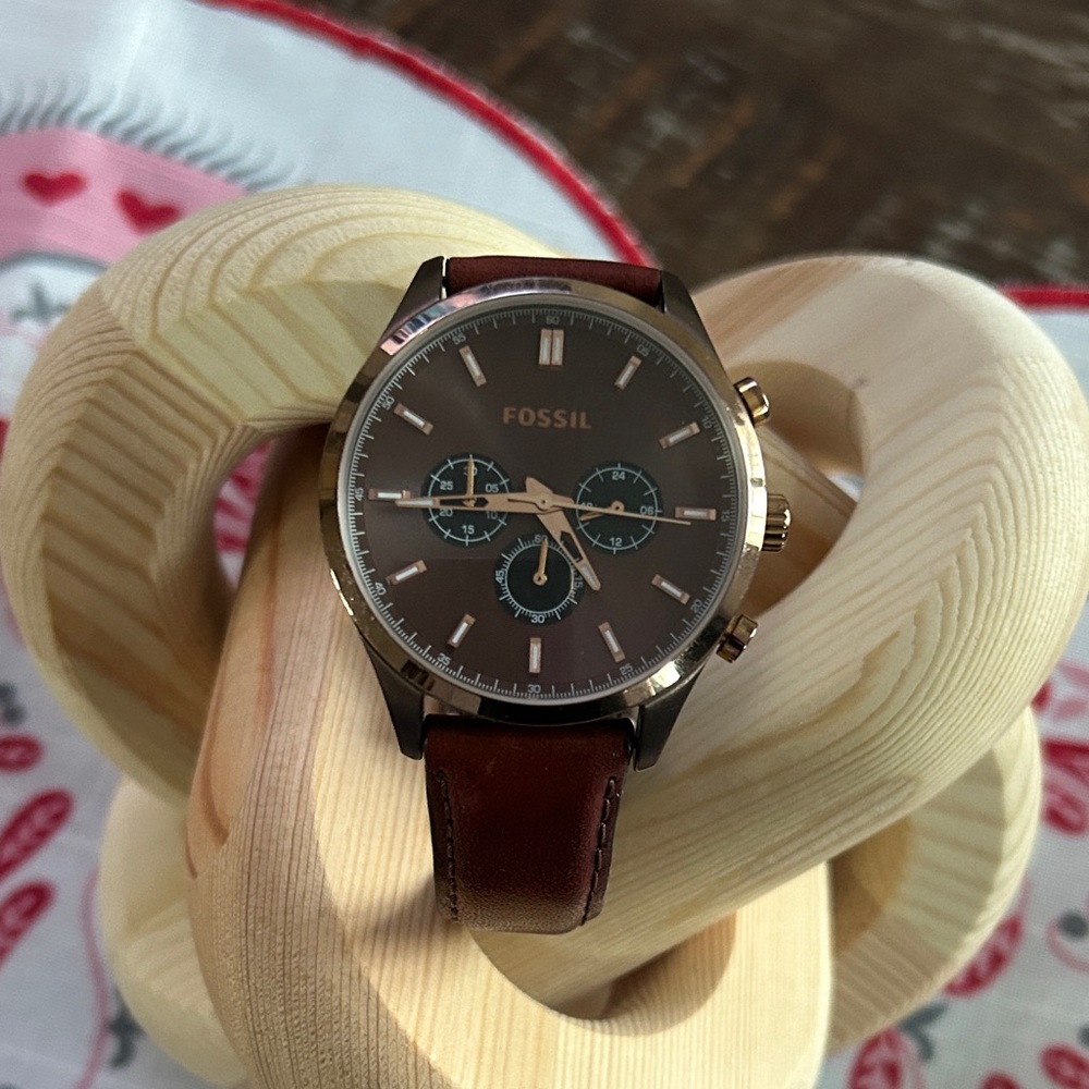 ⏱️⌚️Fossil Dark Brown Leather Chronograph Watch